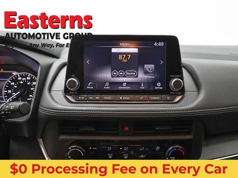 Used 2024 Nissan Rogue S AWD/4WD image 12