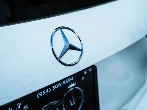 Used 2022 Mercedes-Benz GLA 250 4MATIC w/ Premium Package image 51