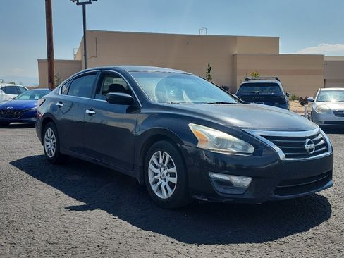 Used 2015 Nissan Altima 2.5 S w/ Power Driver Seat Package FWD image 3