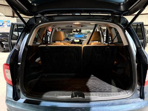Used 2019 Honda Pilot Touring image 19