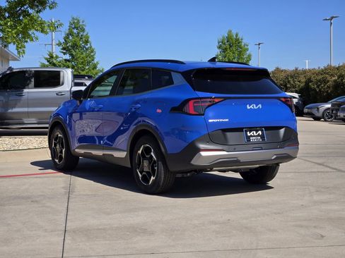 New 2026 Kia Sportage EX w/ EX Panorama Roof Package FWD image 3