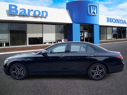 Used 2023 Mercedes-Benz E 350 4MATIC Sedan image 3
