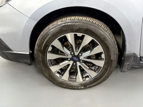 Used 2016 Subaru Outback 2.5i Limited image 38