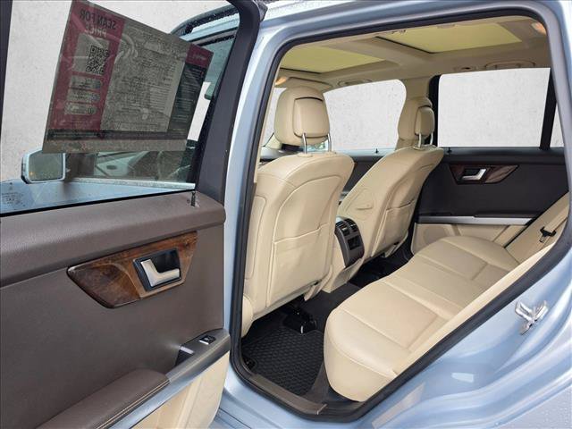 Used 2015 Mercedes-Benz GLK 250 BlueTEC 4MATIC image 16