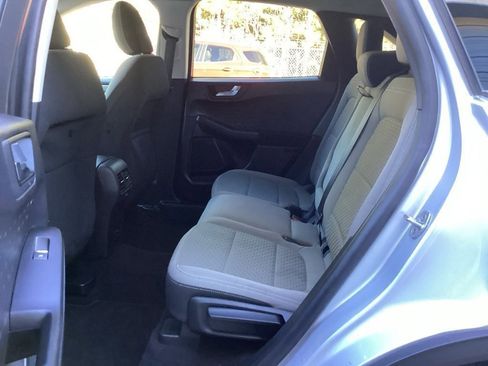 Used 2020 Ford Escape SE image 37