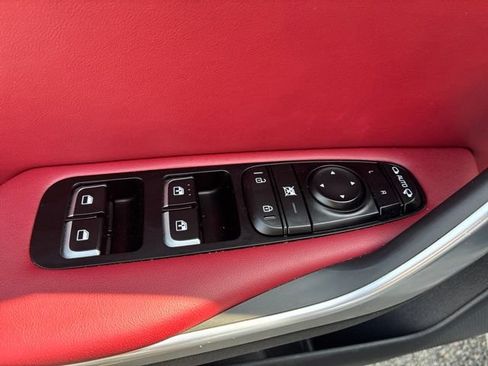 Used 2019 Kia Stinger GT2 AWD/4WD image 13