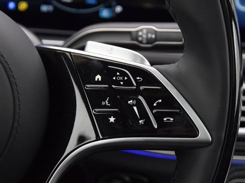 New 2026 Mercedes-Benz Maybach GLS 600 4MATIC image 23