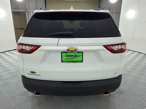 Used 2020 Chevrolet Traverse LT FWD image 10