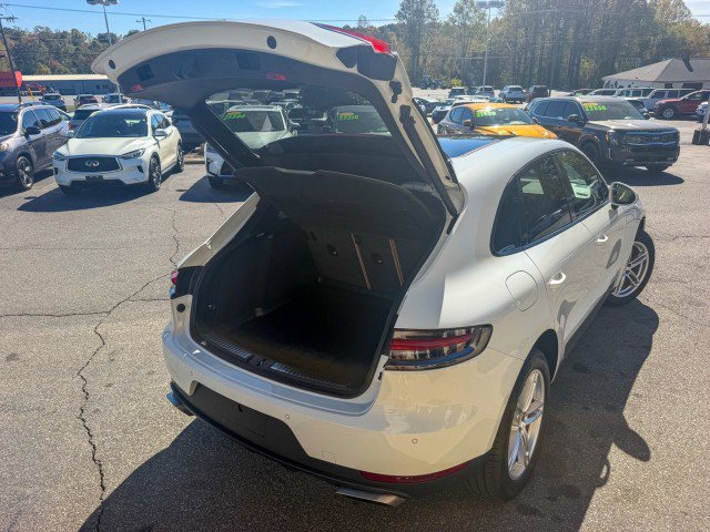 Used 2020 Porsche Macan AWD/4WD image 17