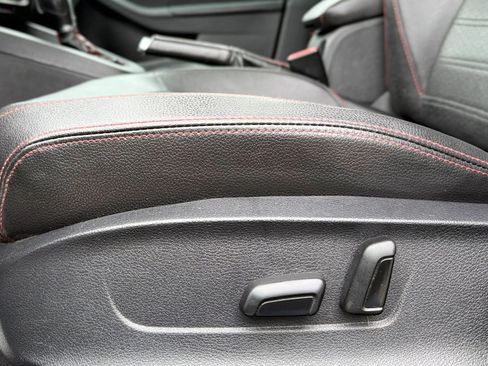 Used 2013 Volkswagen Jetta GLI Autobahn FWD image 26