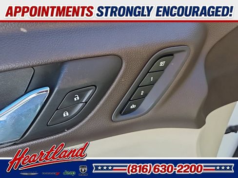 Used 2019 GMC Acadia Denali AWD/4WD image 31
