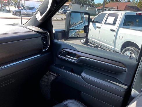 Certified 2024 Chevrolet Silverado 2500 High Country w/ High Country Premium Package image 16