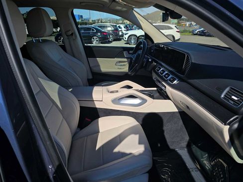 Used 2024 Mercedes-Benz GLE 450e 4MATIC image 11