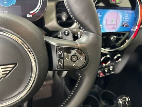 Used 2022 MINI Cooper S w/ Premium Package image 16