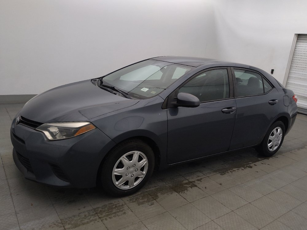 Used 2015 Toyota Corolla L FWD image 2