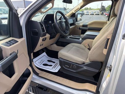 Used 2016 Ford F150 XLT w/ Equipment Group 302A Luxury AWD/4WD image 16
