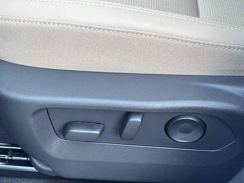 New 2026 Buick Envision Preferred image 18