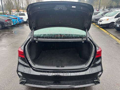 Certified 2023 Kia Forte LXS image 11