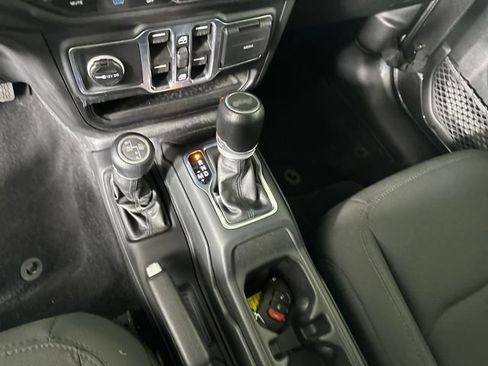 Used 2023 Jeep Wrangler Unlimited image 20