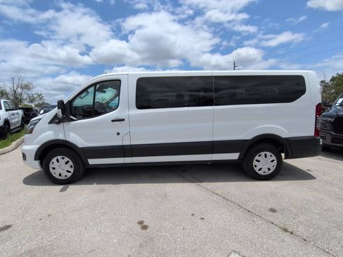 Used 2023 Ford Transit 350 XLT RWD image 8