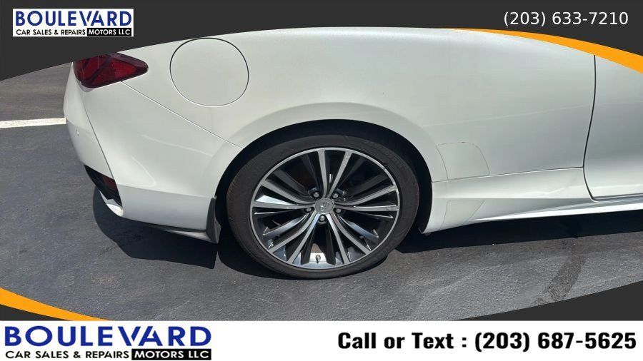 Used 2017 INFINITI Q60 3.0t w/ Premium Plus Package 3.0T AWD/4WD image 12