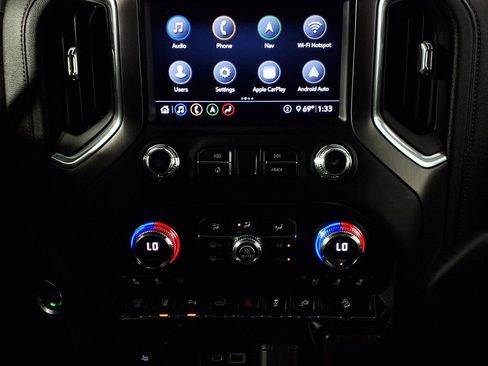 Used 2020 GMC Sierra 2500 AT4 w/ AT4 Premium Package image 23