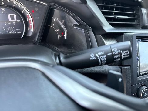 Used 2018 Honda Civic Sport image 34