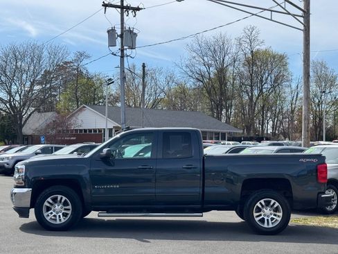 Used 2017 Chevrolet Silverado 1500 LT w/ All Star Edition AWD/4WD image 4