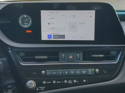 Used 2023 Lexus ES 350 w/ Premium Package image 18