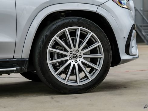 Used 2025 Mercedes-Benz GLS 580 4MATIC image 95