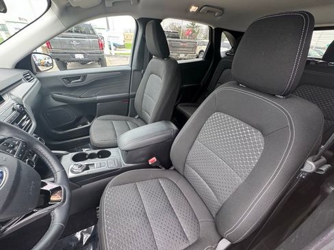 Certified 2023 Ford Escape Active AWD/4WD image 6