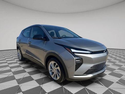 New 2027 Chevrolet Bolt LT w/ Comfort Package FWD image 7