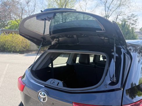 Used 2018 Toyota Highlander XLE AWD/4WD image 11