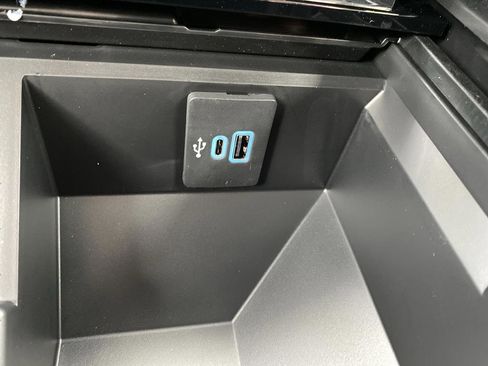 New 2026 Ford F250 Lariat w/ FX4 Off-Road Package image 29