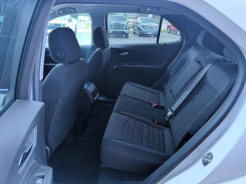 Used 2024 Chevrolet Equinox LT FWD image 22