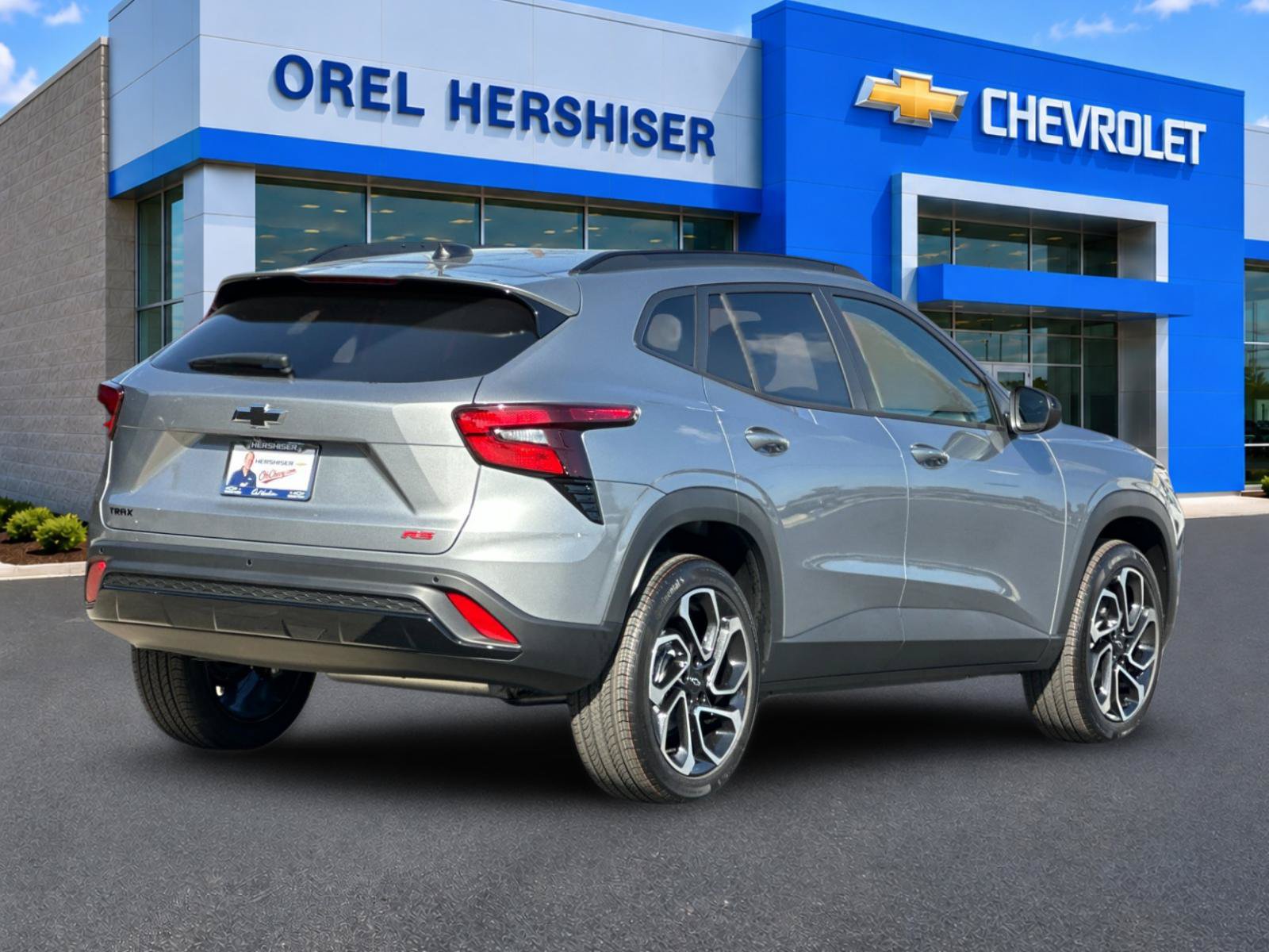 New 2026 Chevrolet Trax RS w/ Driver Confidence Package FWD image 4