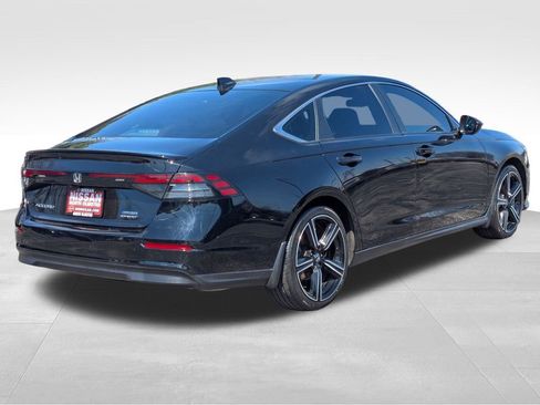 Used 2024 Honda Accord Sport image 6