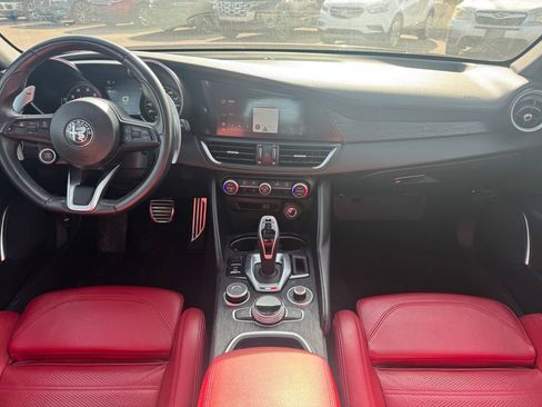Used 2023 Alfa Romeo Giulia Sprint image 10