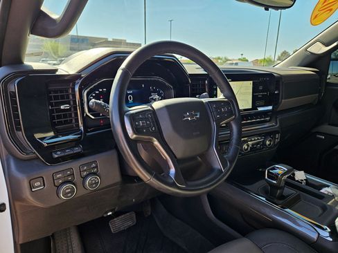 Certified 2025 Chevrolet Silverado 1500 ZR2 w/ Technology Package AWD/4WD image 16