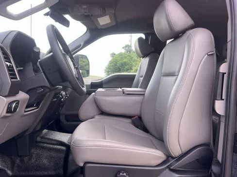 Used 2022 Ford F250 XL w/ Power Equipment Group image 11