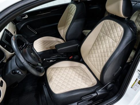 Used 2019 Volkswagen Beetle 2.0T Final Edition SEL FWD image 10