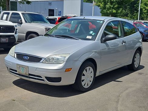 Used 2007 Ford Focus S FWD image 3