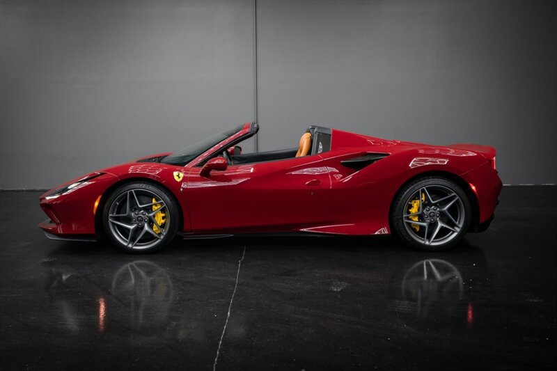 Used 2021 Ferrari F8 Tributo RWD image 4