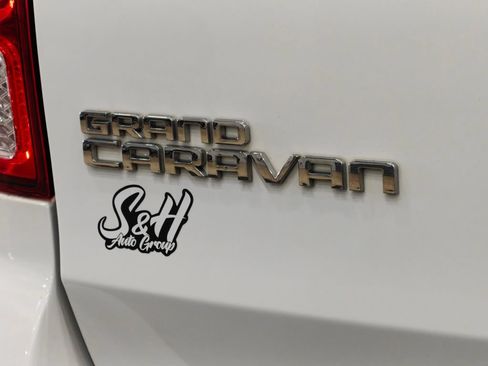 Used 2019 Dodge Grand Caravan SE FWD image 38