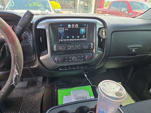 Used 2015 Chevrolet Silverado 2500 LT w/ LT Convenience Package AWD/4WD image 8