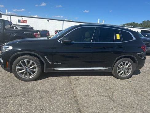 Used 2018 BMW X3 xDrive30i image 3