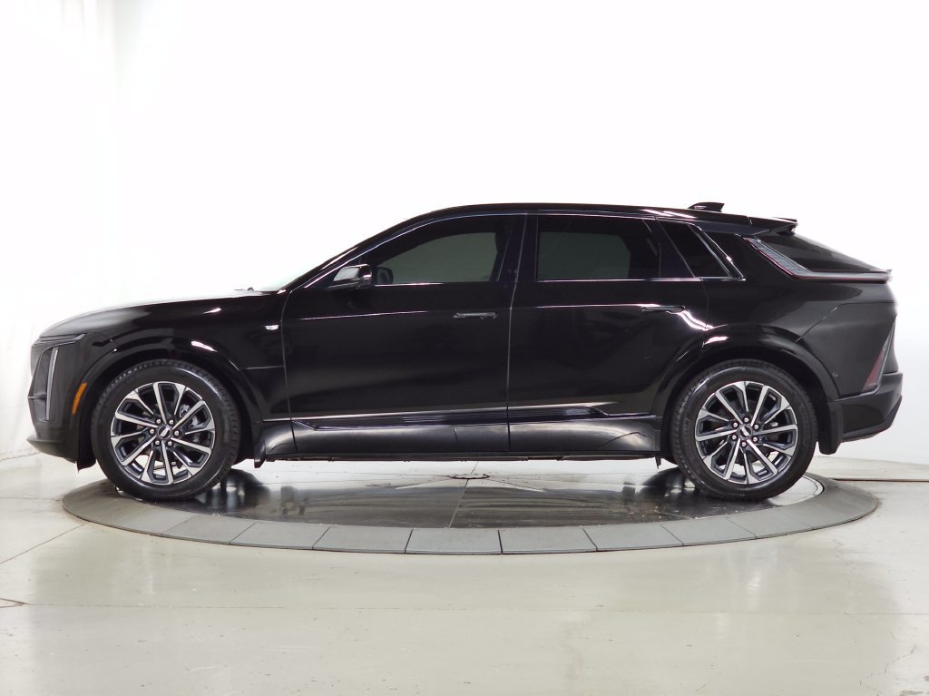 Certified 2024 Cadillac Lyriq Sport w/ LPO, Floor Liner Package AWD/4WD image 2