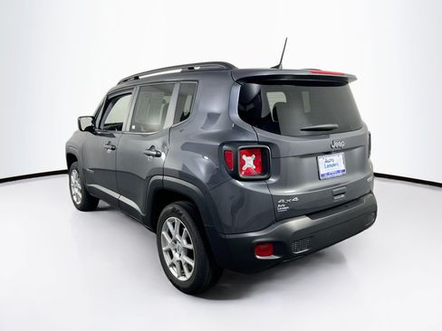 Used 2022 Jeep Renegade Latitude AWD/4WD image 7