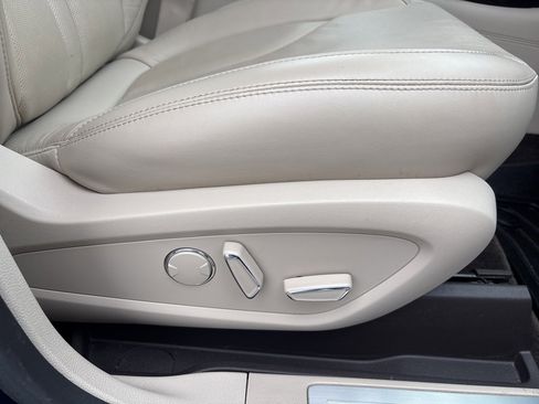 Used 2017 Lincoln MKC Reserve w/ Lincoln MKC Climate Package image 37