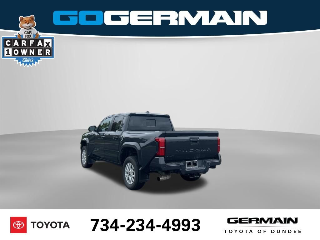 Used 2025 Toyota Tacoma SR5 AWD/4WD image 10